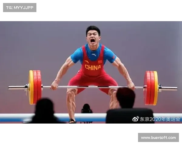 百色搏击赛称重仪式火药味十足 中外21组选手激烈对峙引爆赛前气氛